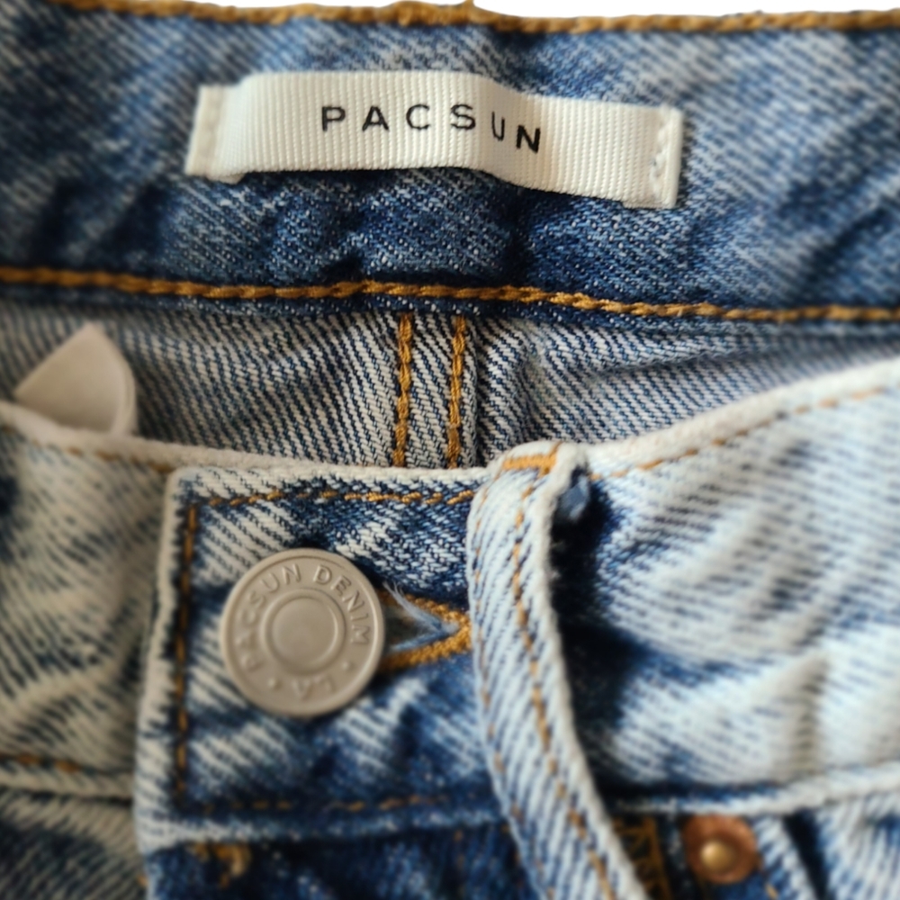 PACSUN |VINTAGE HIGH RISE DISTRESSED CUTOFF SHORTS | SIZE 22 - Picture 3 of 16